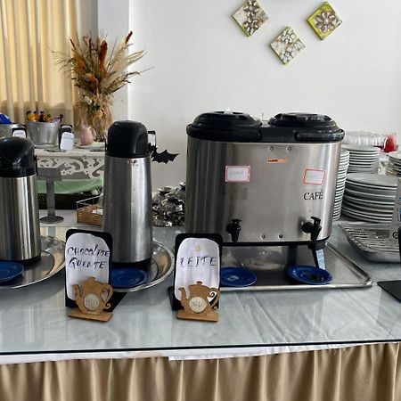 Vitoria Garden Hotel อากวัสจิลิงดอยา ภายนอก รูปภาพ