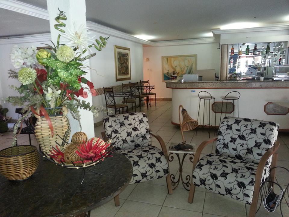 Vitoria Garden Hotel อากวัสจิลิงดอยา ภายนอก รูปภาพ
